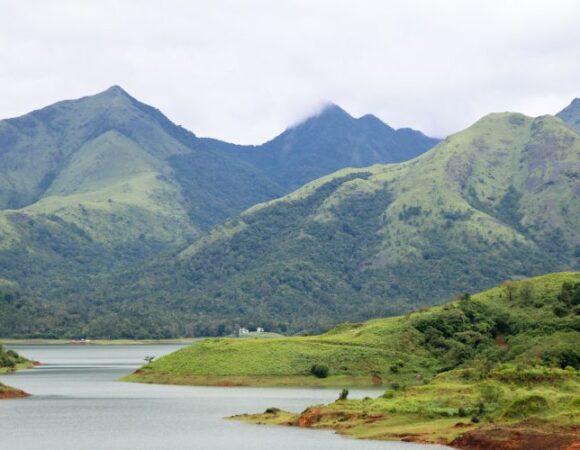 CALICUT & WAYANAD WONDERS